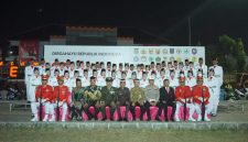 Sesi foto bersama Camat dan instansi terkait beserta tim PASKIBRA.